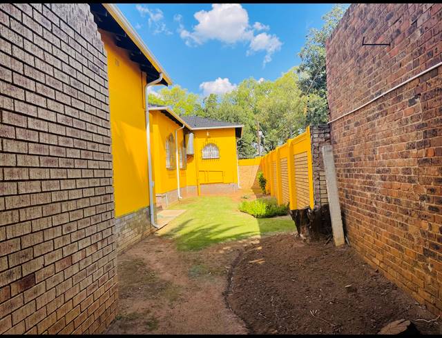 4 BEDROOM HOUSE FOR SALE IN SELECTION PARK